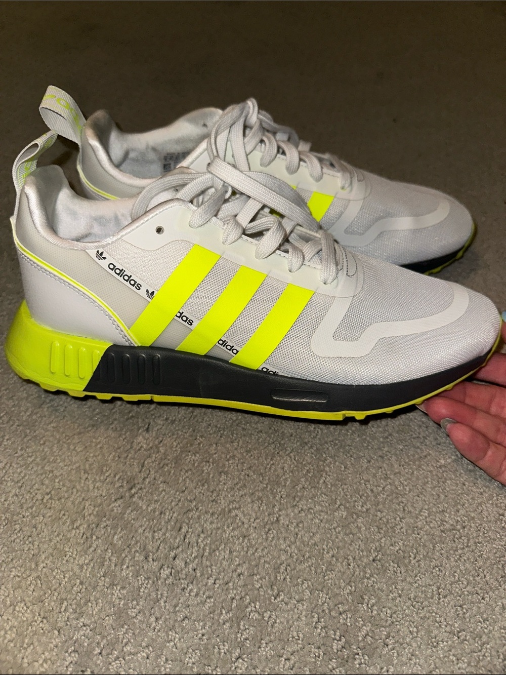 Great shape! Men's adidas White & Neon Yellow Athletic Sneakers